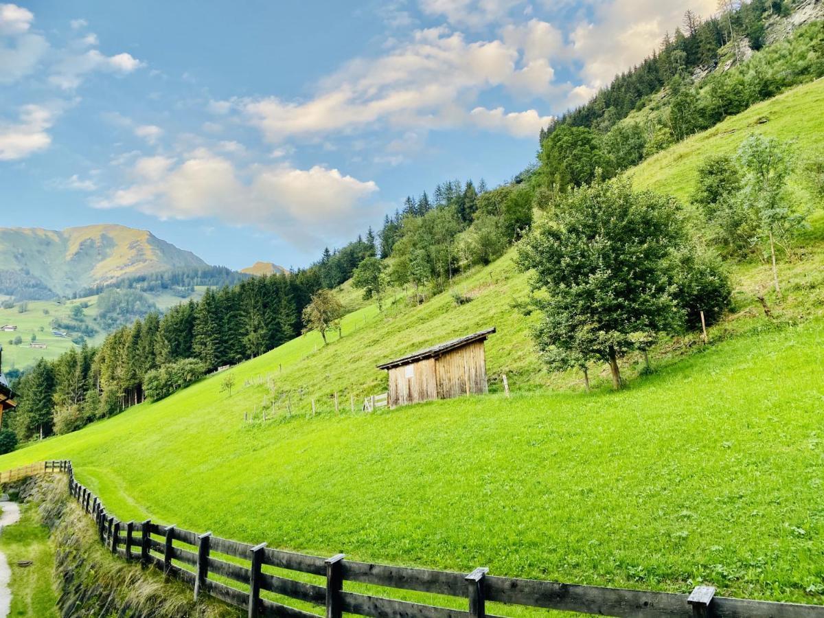 Modern Mountain Apart Directly By Skiing Area Rauris Exterior foto